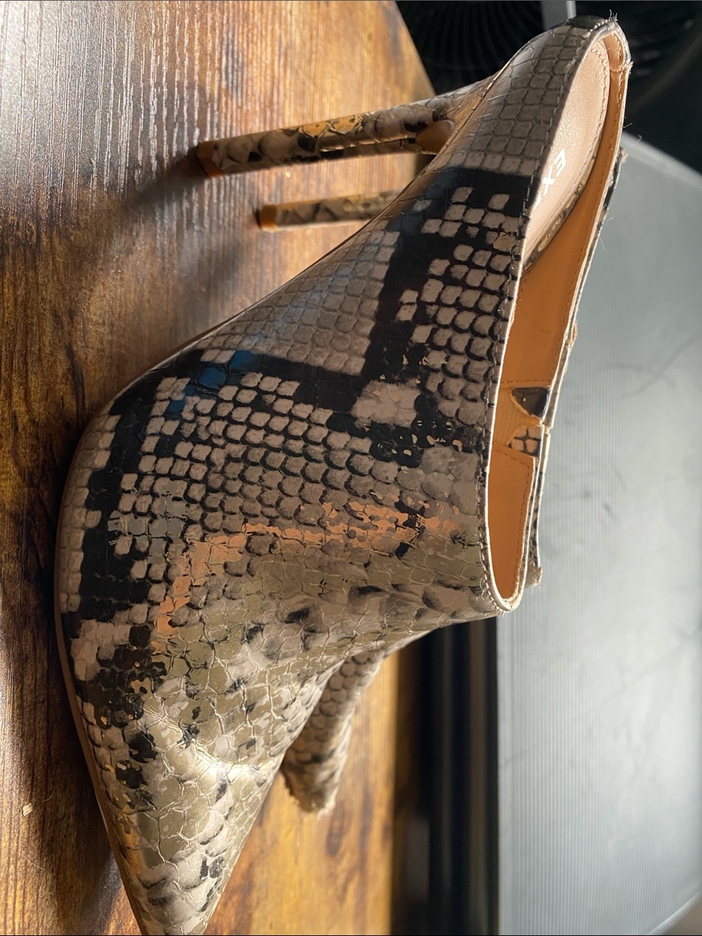 Express Snake-Print Pointed Toe Mule - Taupe & Black sz 7